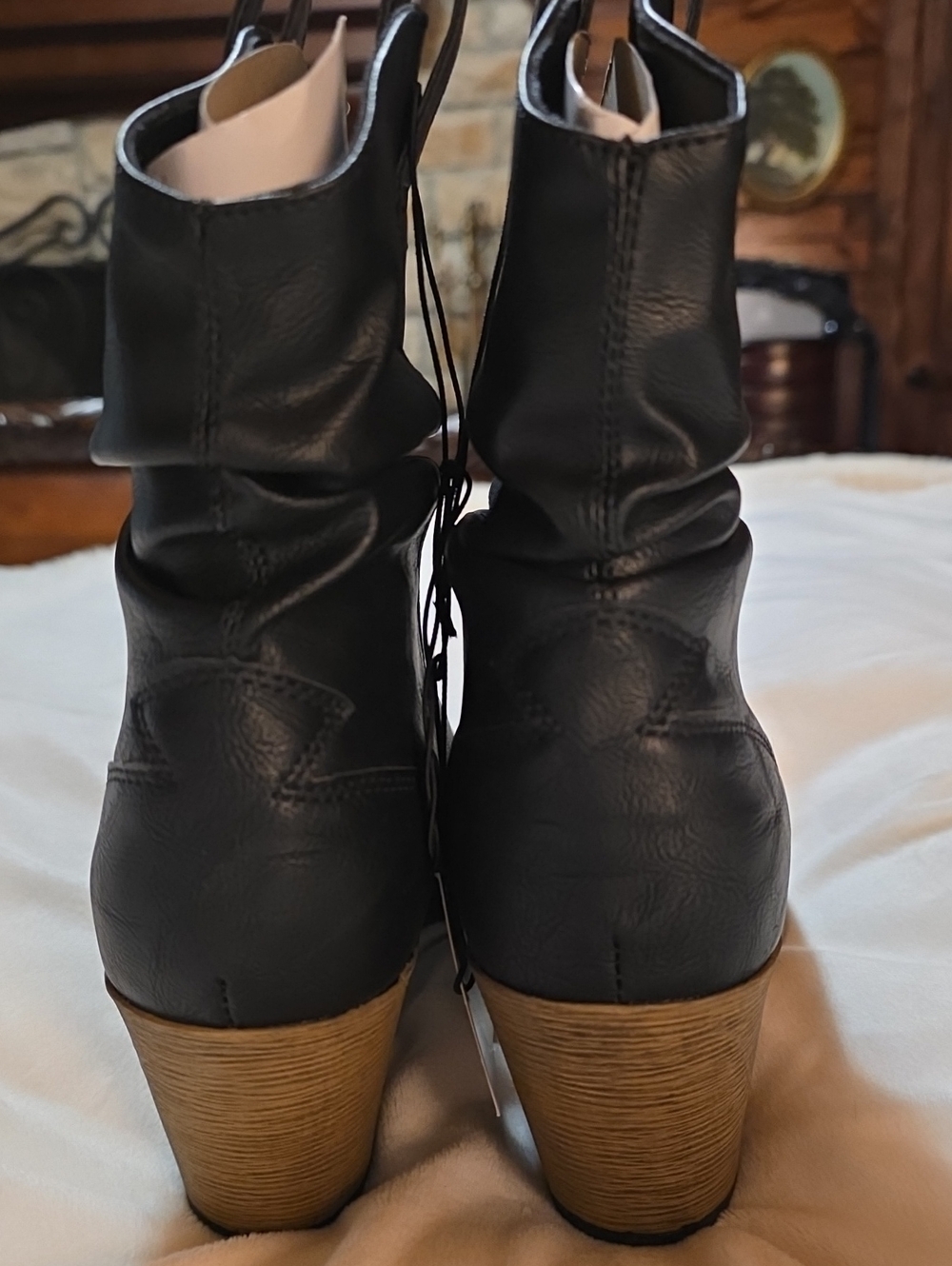 Women's BlackMid-Calf Western Boot with Block Heel - Picture 5 of 7